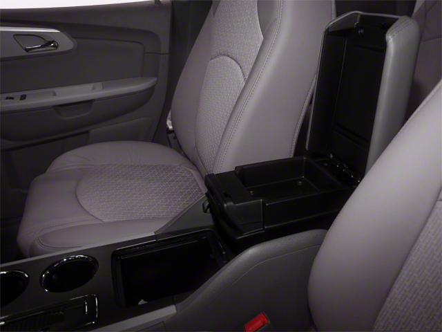 2011 Chevrolet Traverse LS FWD