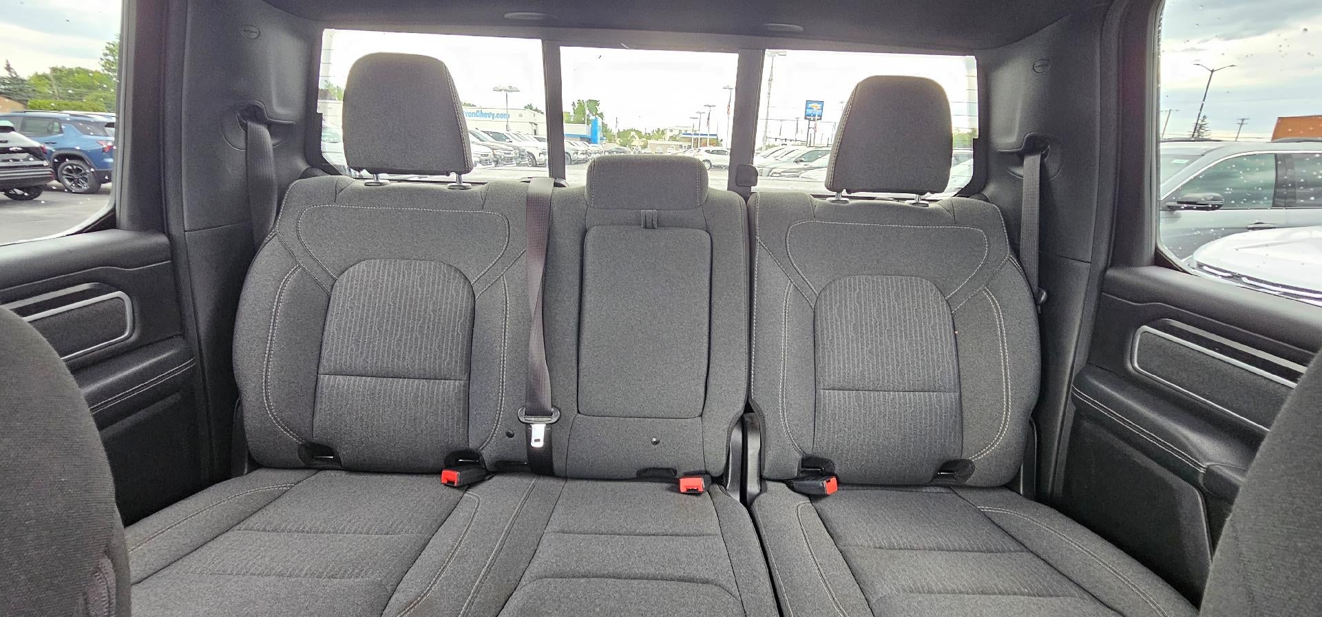 2020 RAM 1500 Big Horn Crew Cab 4x4 5'7" Box 4WD