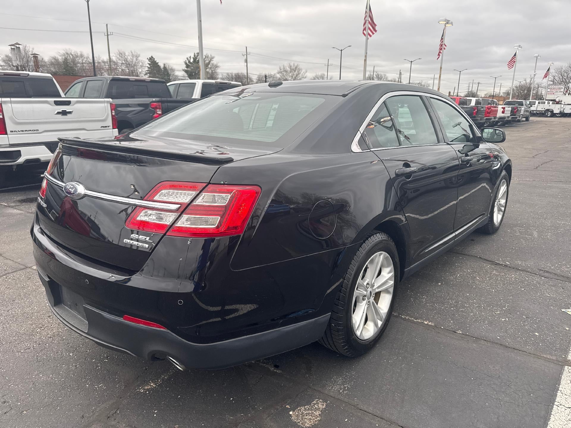 2016 Ford Taurus SEL FWD