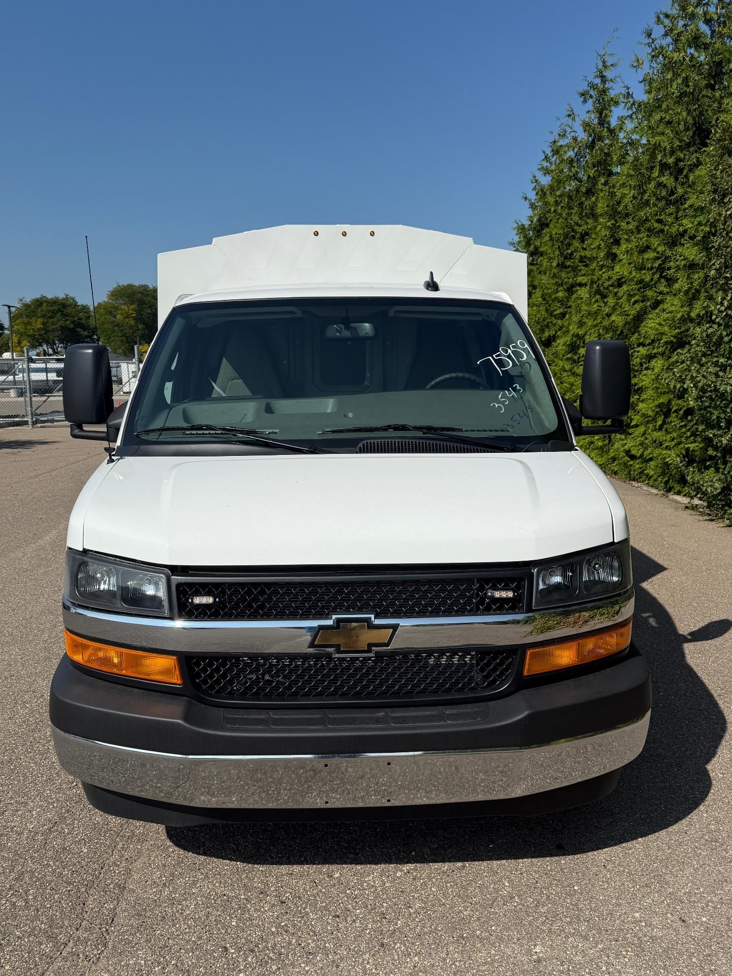 2025 Chevrolet Express Cutaway 3500 Base