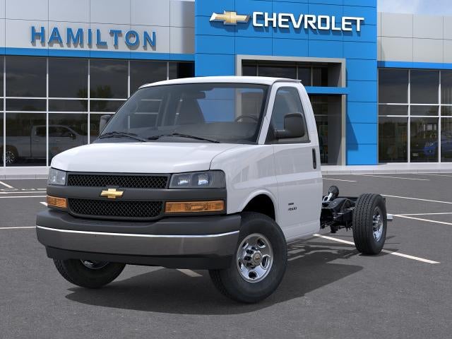 2026 Chevrolet Express Cutaway 3500 1WT RWD