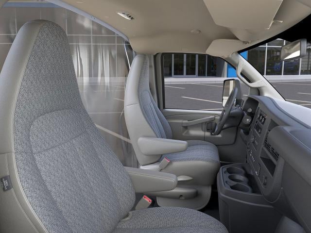 2025 Chevrolet Express Cutaway 3500 1WT RWD