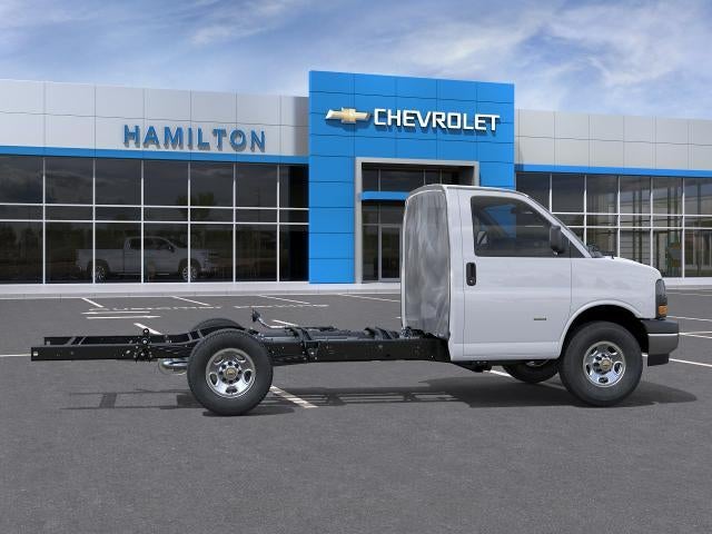 2026 Chevrolet Express Cutaway 3500 1WT RWD