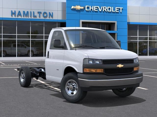 2026 Chevrolet Express Cutaway 3500 1WT RWD