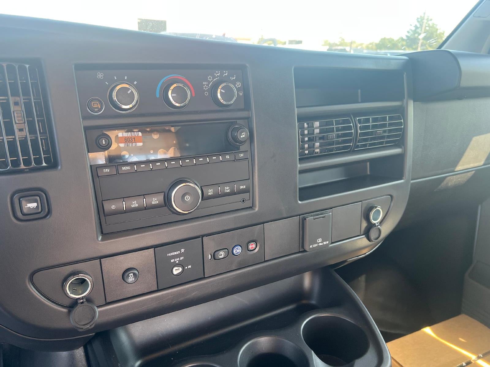 2025 Chevrolet Express Cutaway 3500 Base