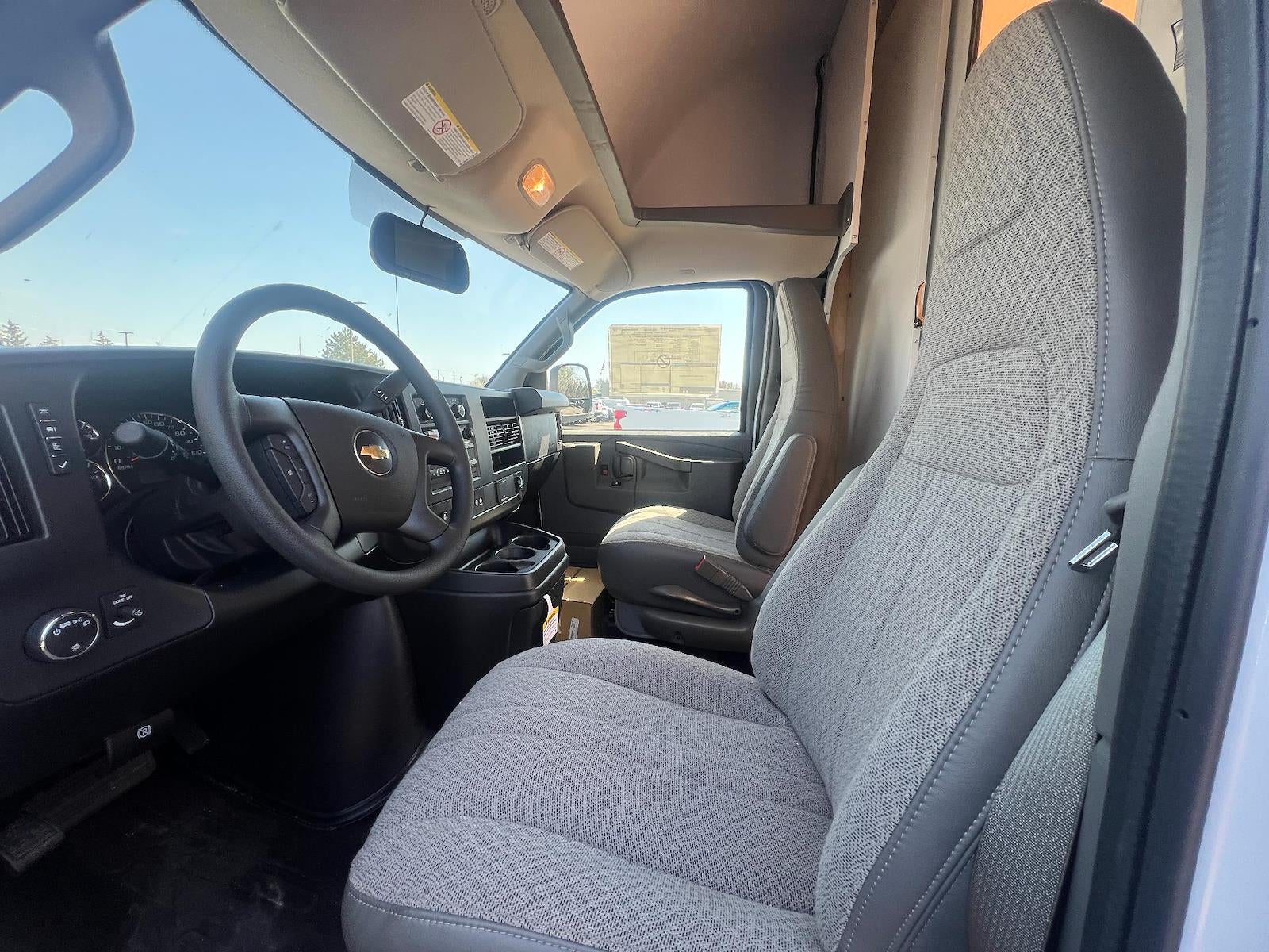 2025 Chevrolet Express Cutaway 3500 Base