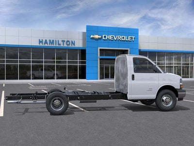 2025 Chevrolet Express Cutaway 3500 1WT RWD
