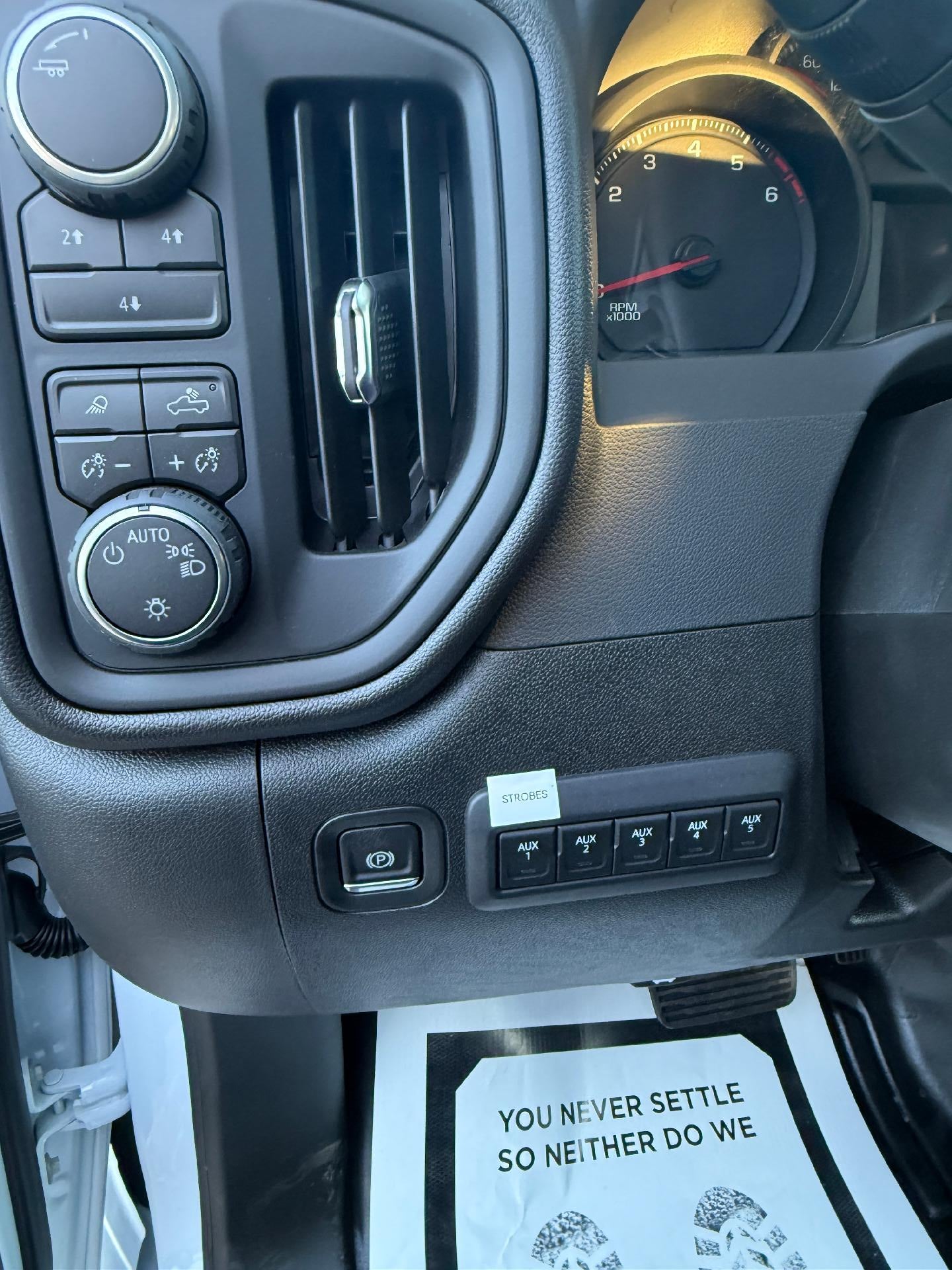 2025 Chevrolet Silverado 3500 HD Chassis Cab Work Truck