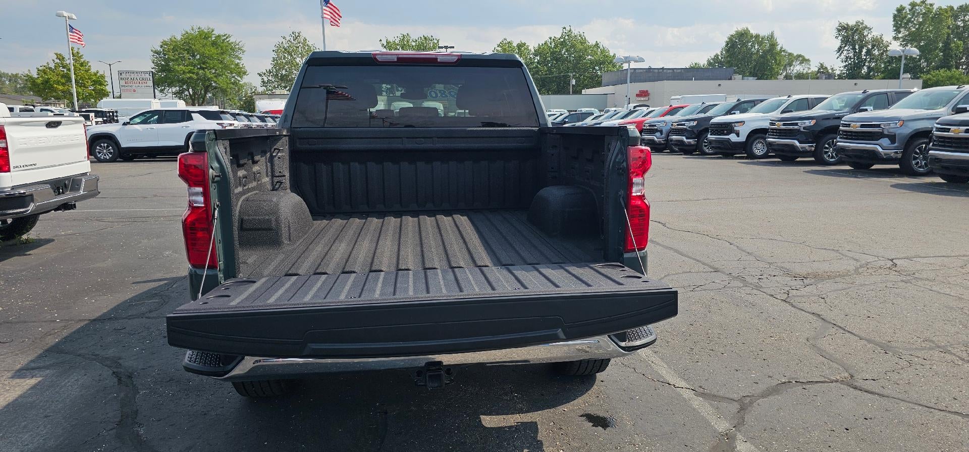 2025 Chevrolet Silverado 1500 LT (2FL) 4WD