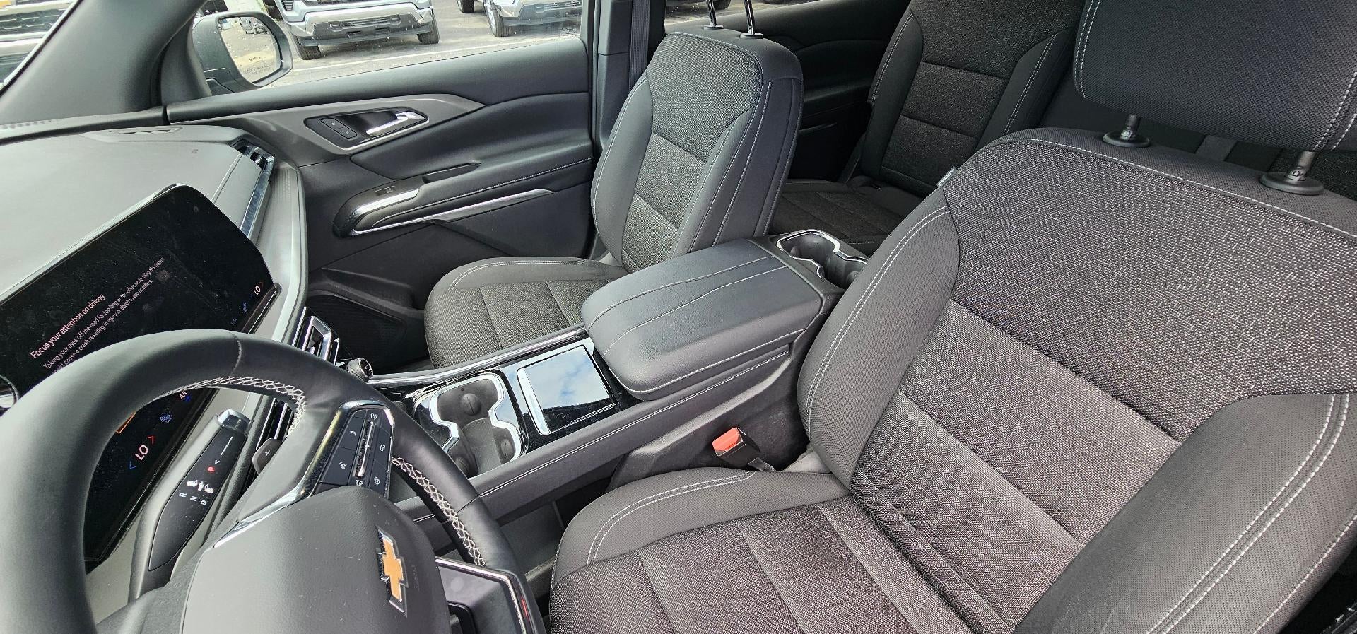 2024 Chevrolet Traverse LS FWD