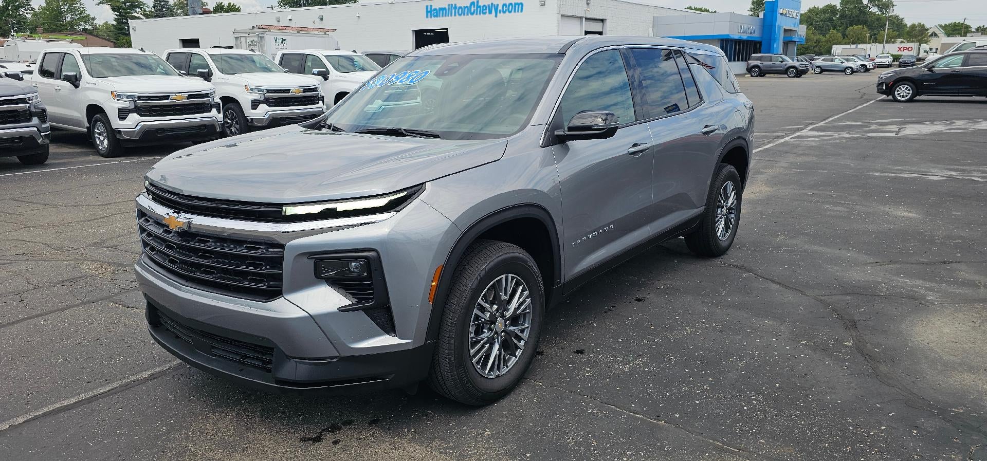 2024 Chevrolet Traverse LS FWD