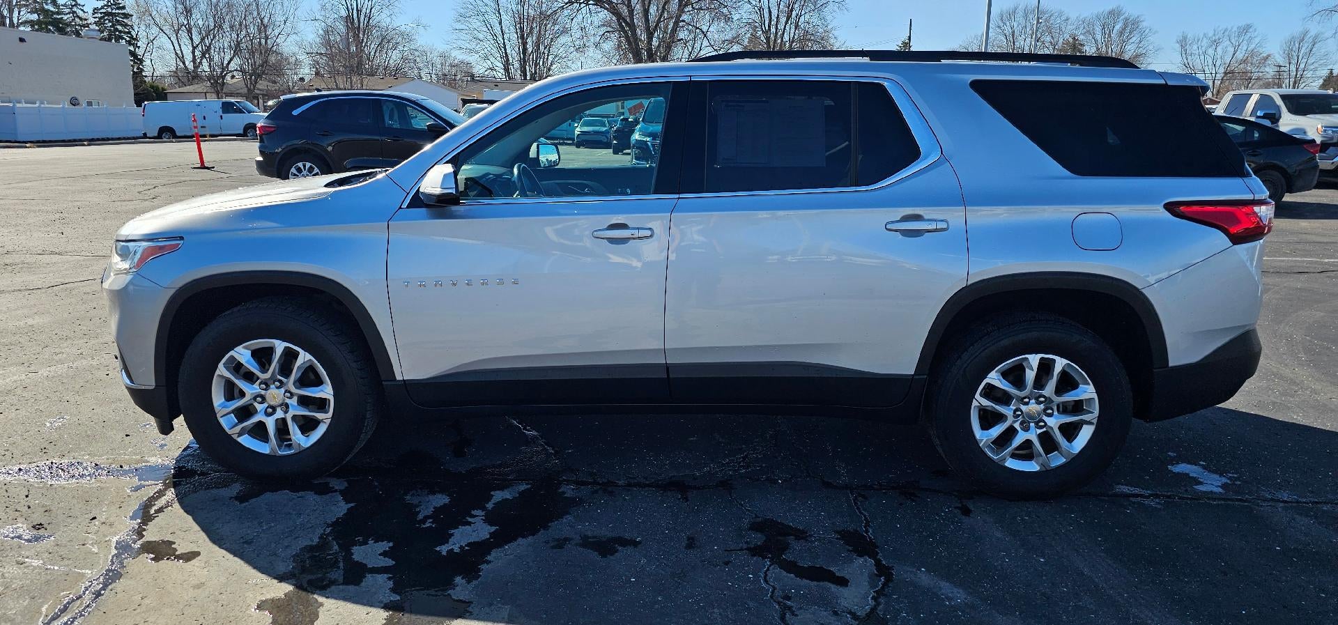 2019 Chevrolet Traverse LT Cloth FWD
