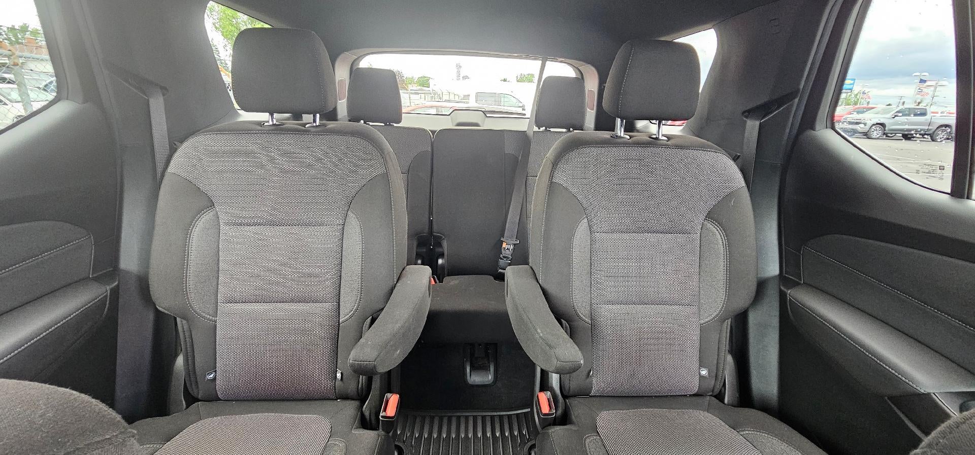 2023 Chevrolet Traverse LT Cloth FWD