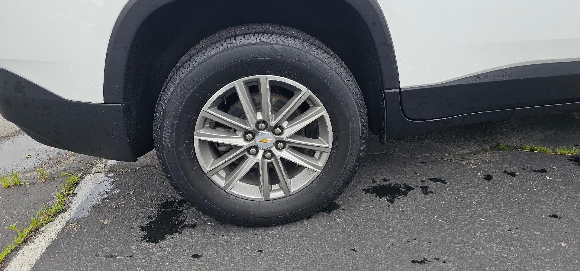 2023 Chevrolet Traverse LT Cloth FWD