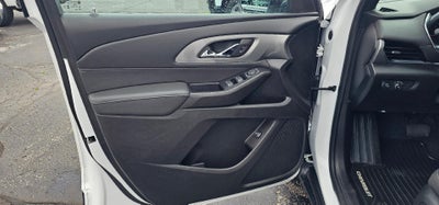 2023 Chevrolet Traverse LT Cloth FWD