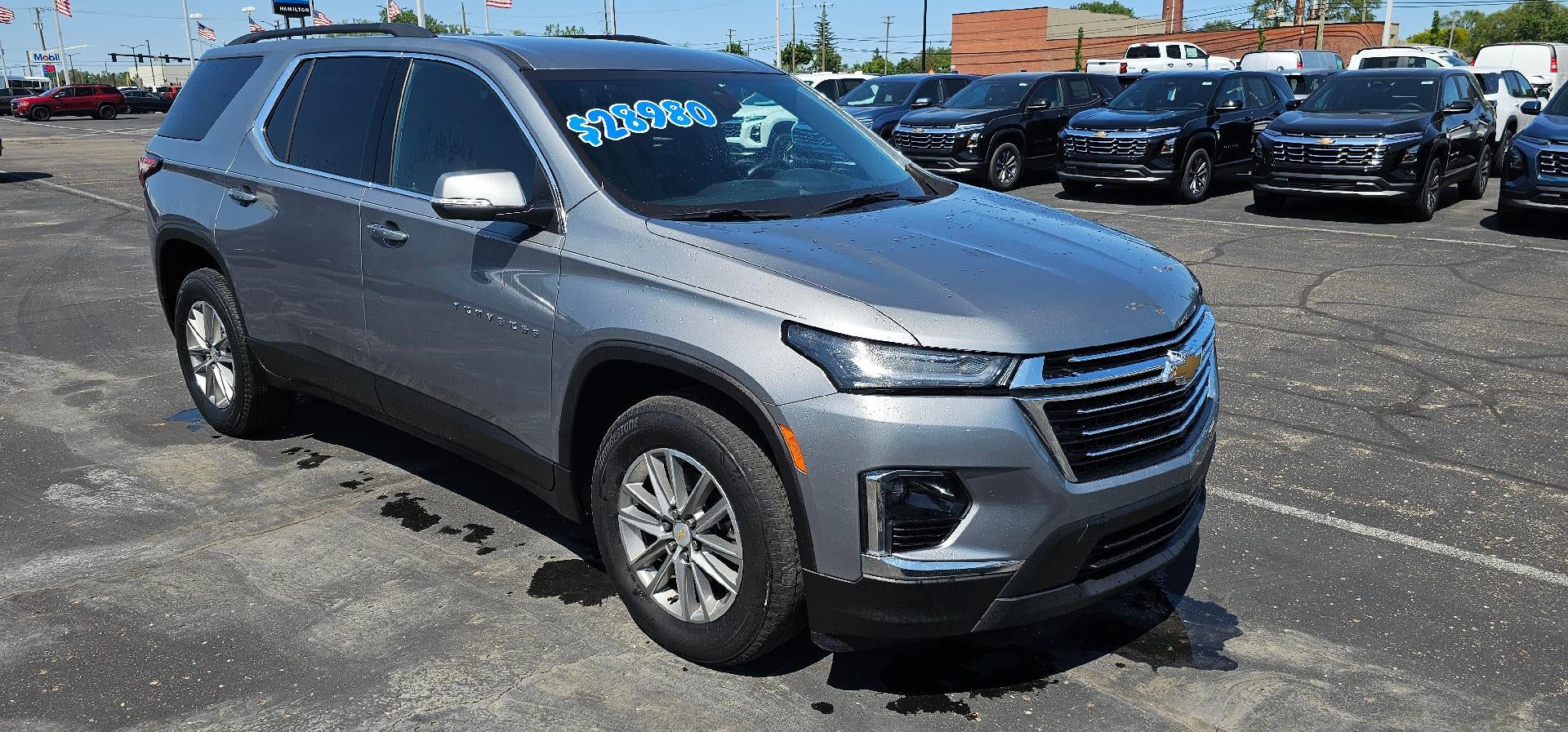 2023 Chevrolet Traverse LT Cloth FWD