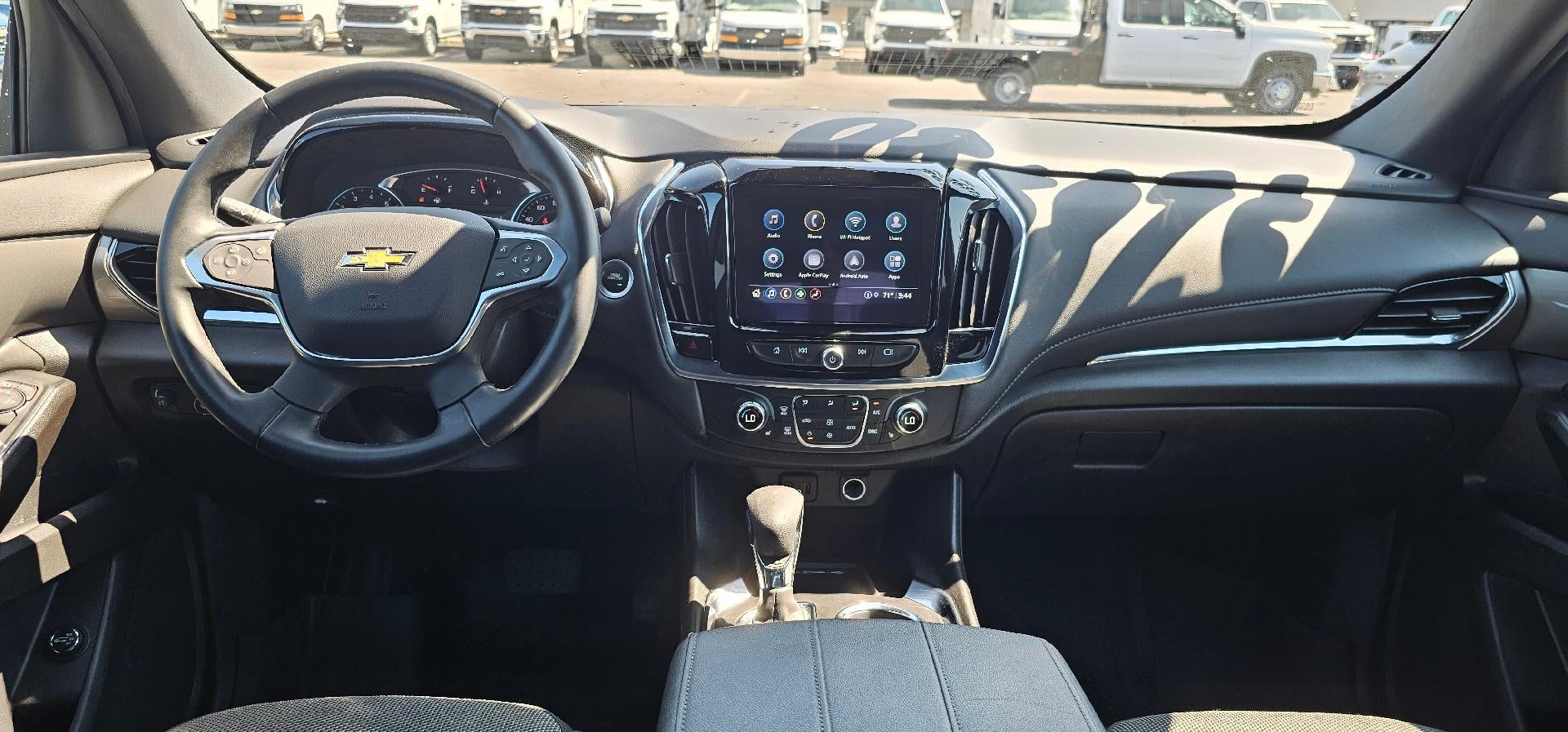 2023 Chevrolet Traverse LT Cloth FWD