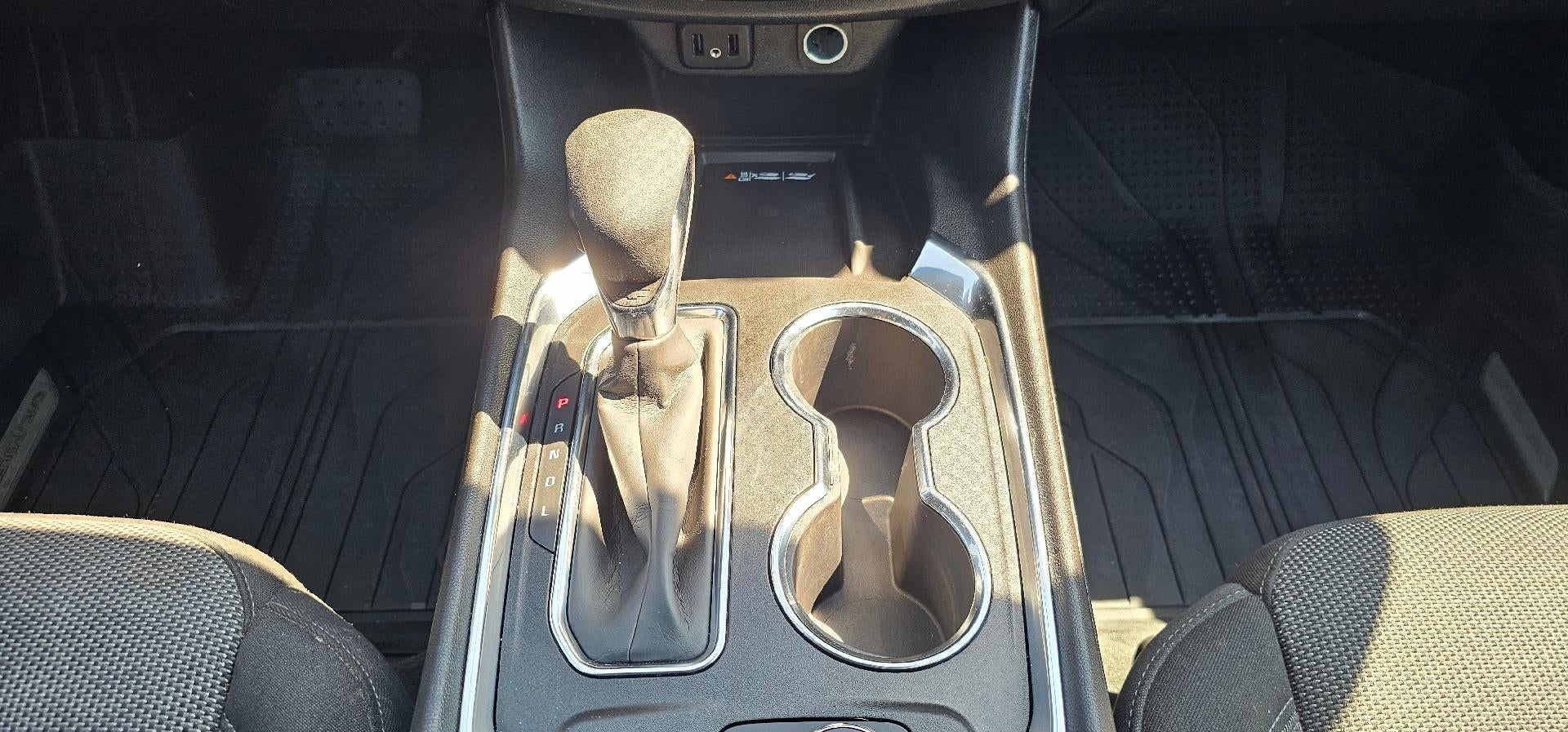 2023 Chevrolet Traverse LT Cloth FWD