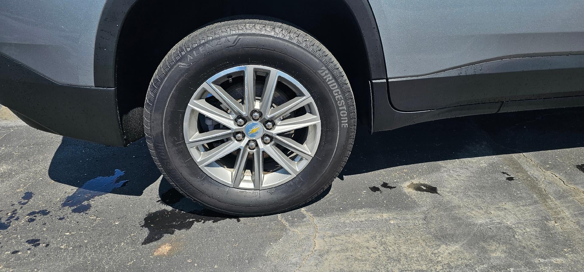 2023 Chevrolet Traverse LT Cloth FWD