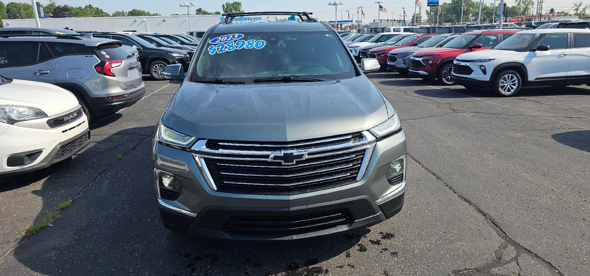 2023 Chevrolet Traverse LT Cloth FWD