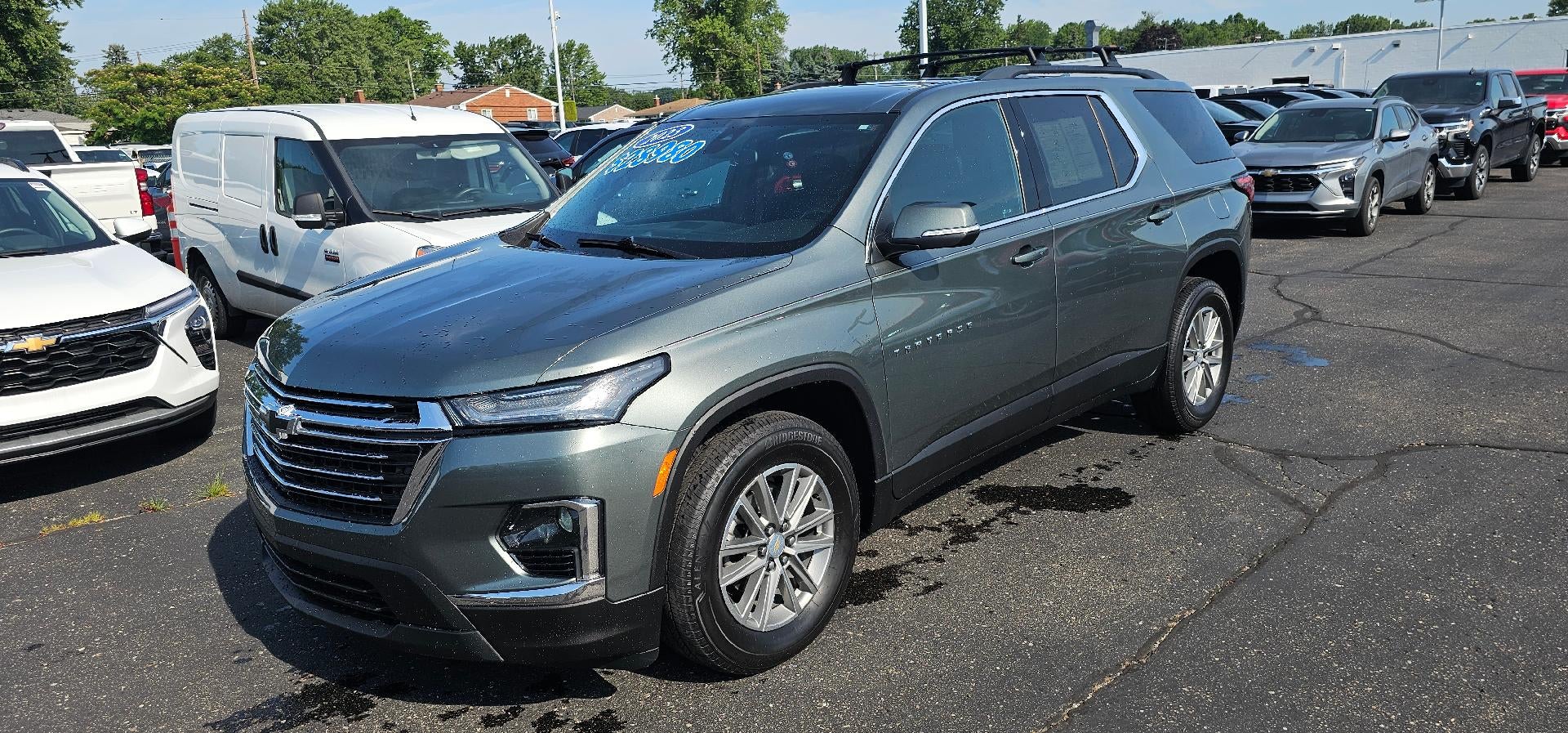 2023 Chevrolet Traverse LT Cloth FWD
