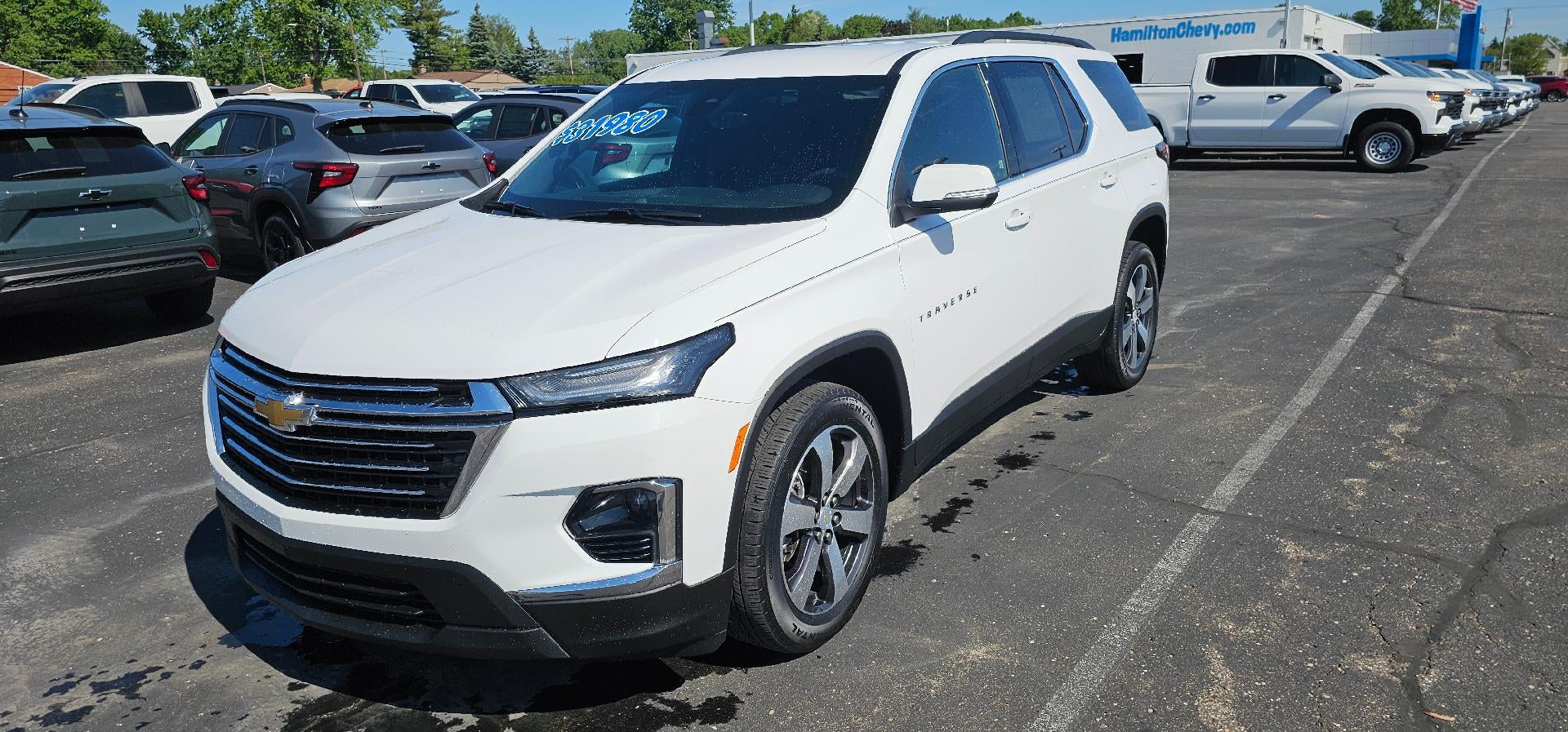 2023 Chevrolet Traverse LT Leather FWD