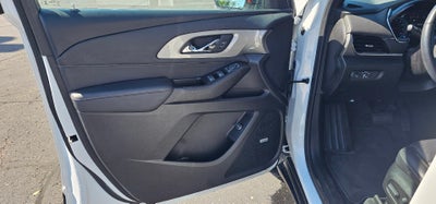 2023 Chevrolet Traverse LT Leather FWD