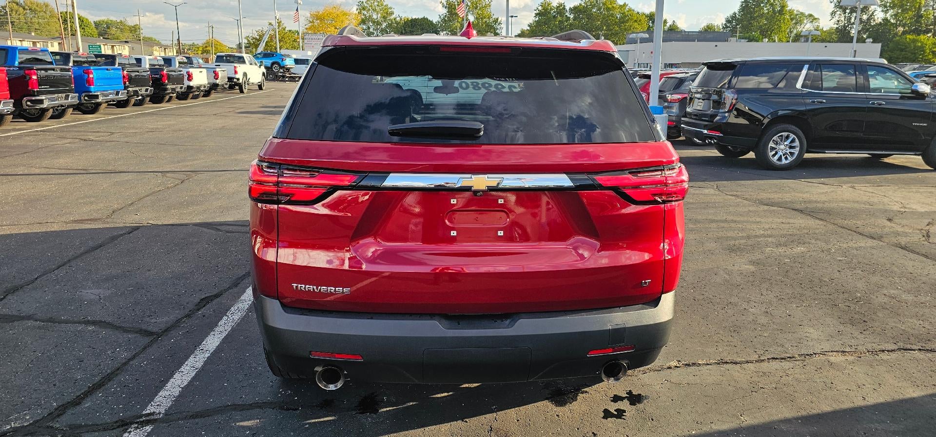 2023 Chevrolet Traverse LT Leather