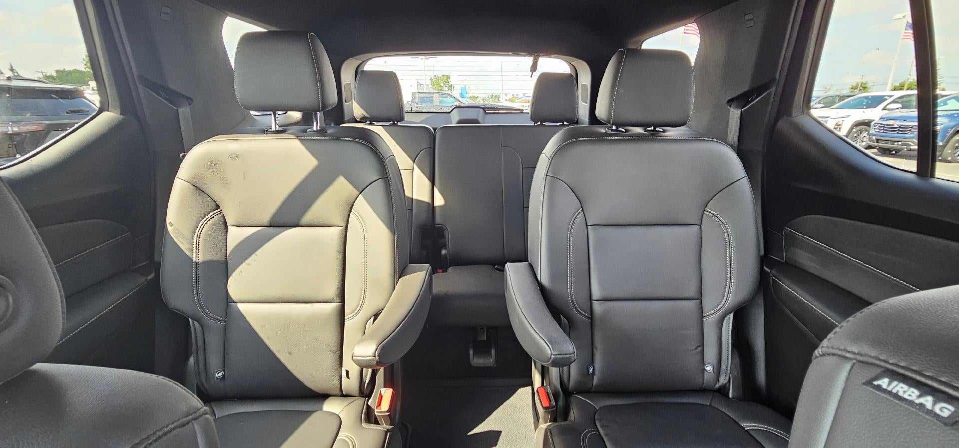 2023 Chevrolet Traverse LT Leather FWD