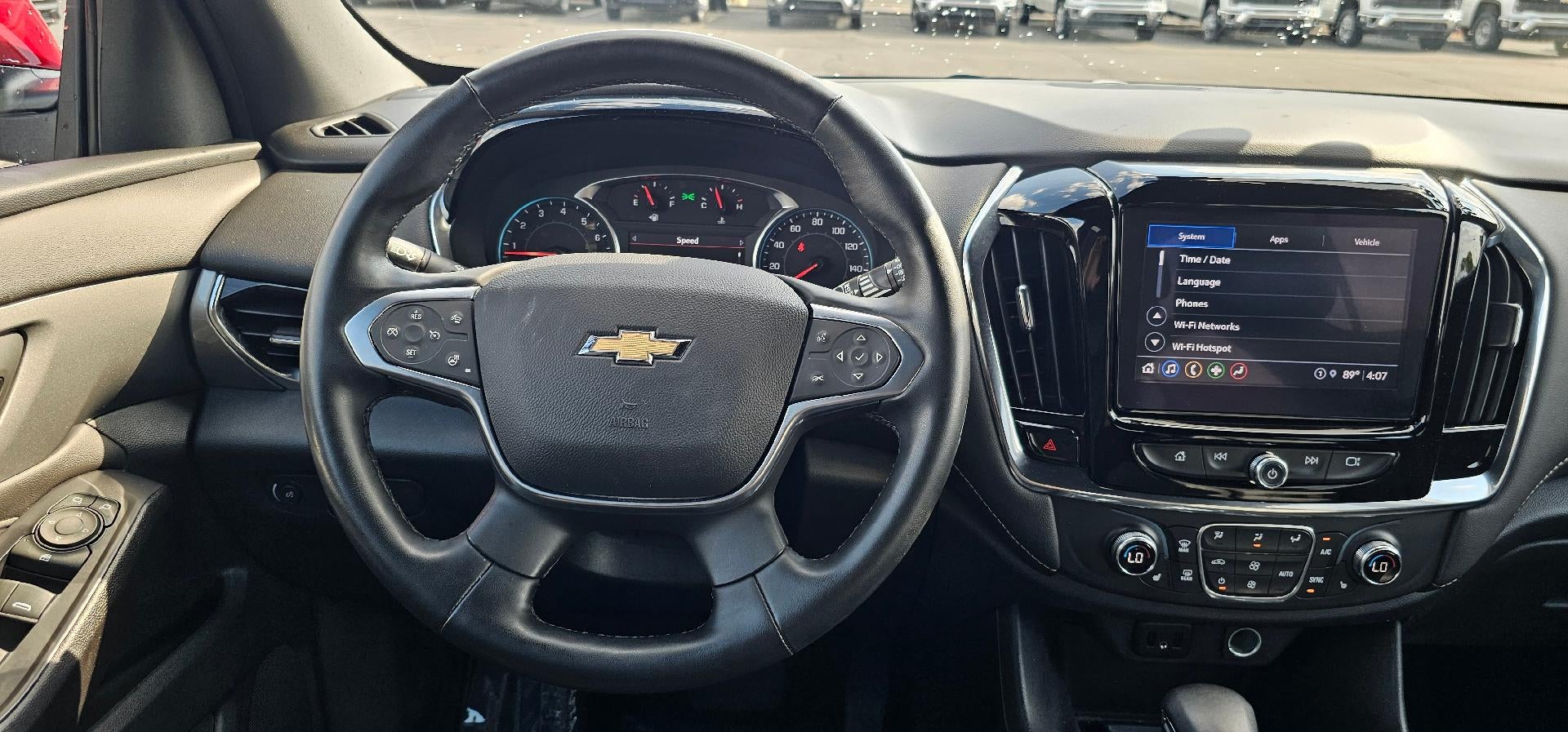 2023 Chevrolet Traverse LT Leather FWD