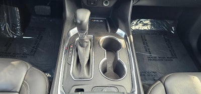 2023 Chevrolet Traverse LT Leather FWD
