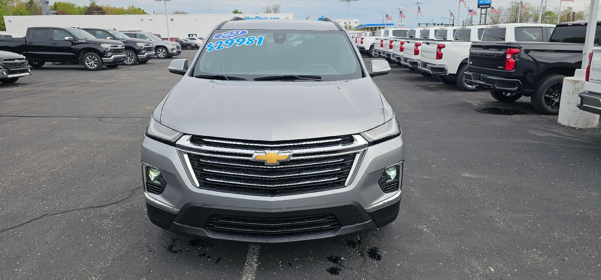2023 Chevrolet Traverse LT Cloth AWD
