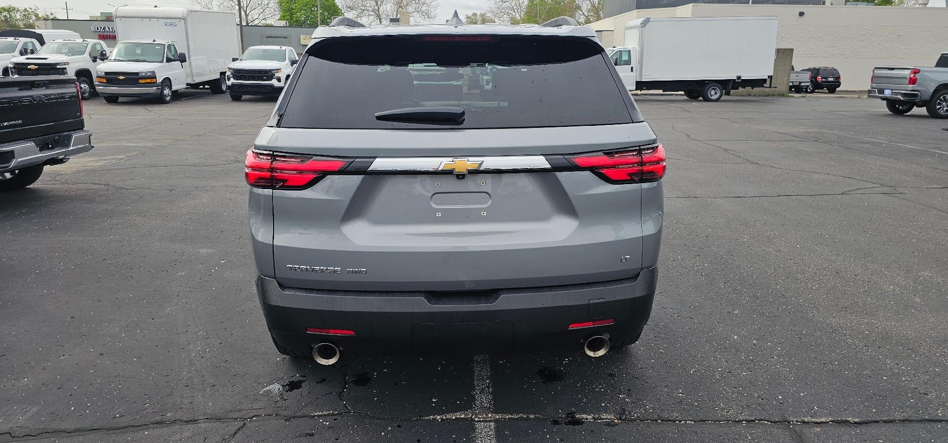 2023 Chevrolet Traverse LT Cloth AWD