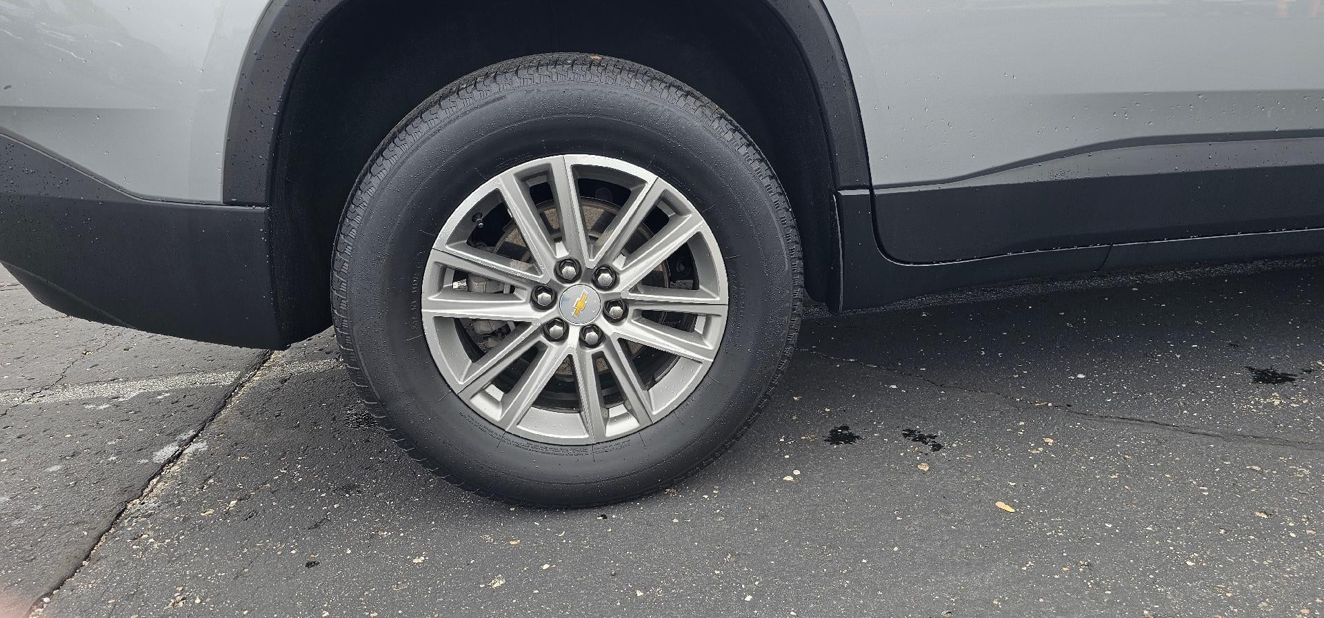 2023 Chevrolet Traverse LT Cloth AWD