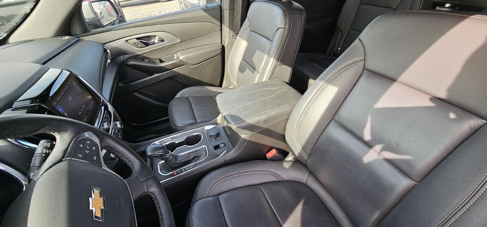 2023 Chevrolet Traverse LT Leather AWD