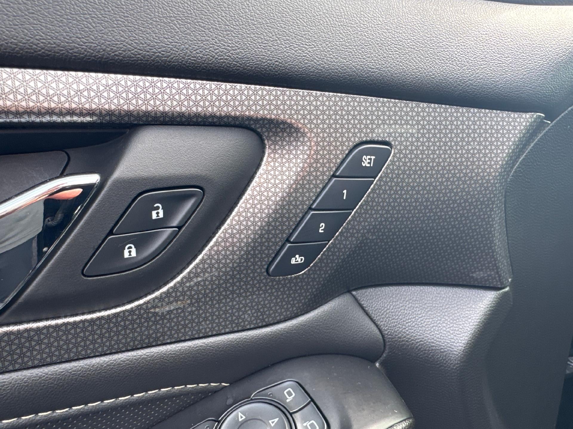 2023 Chevrolet Traverse Premier AWD