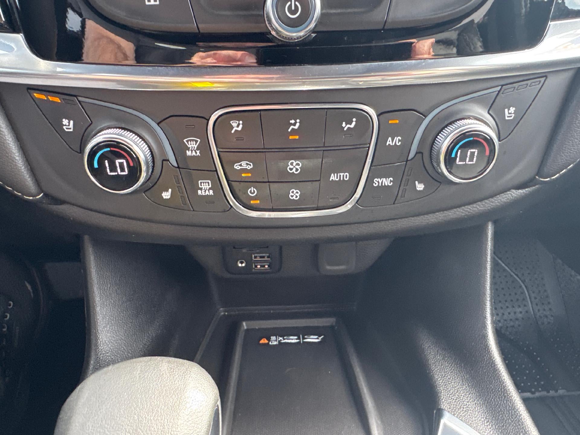 2023 Chevrolet Traverse Premier AWD