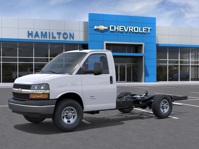 2026 Chevrolet Express Cutaway 3500 1WT RWD