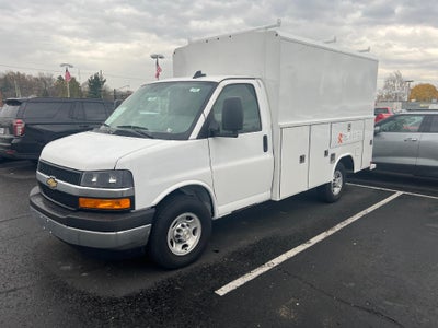 2024 Chevrolet Express Cutaway 3500 Base