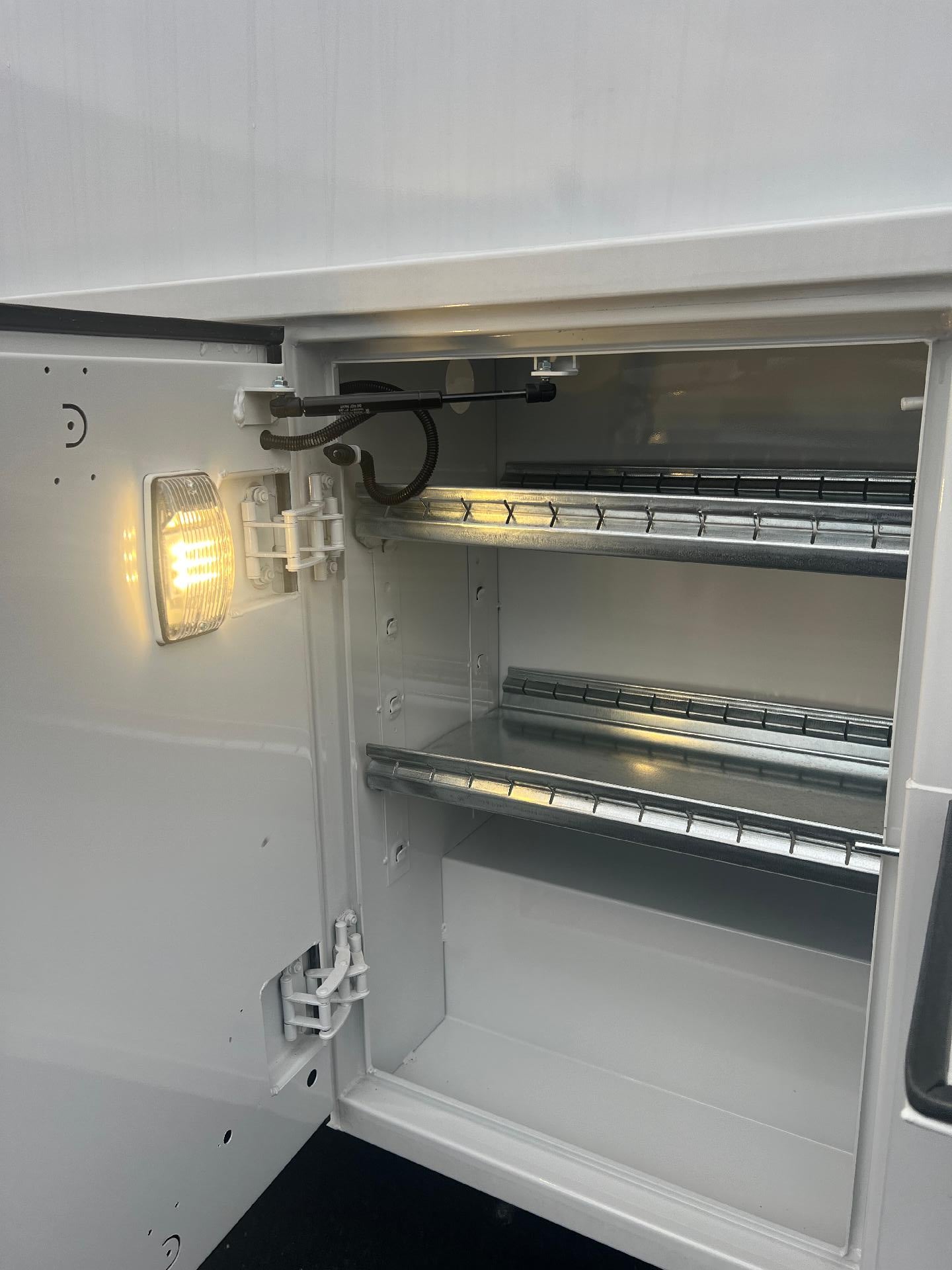 2024 Chevrolet Express Cutaway 3500 Base