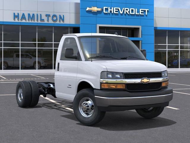2026 Chevrolet Express Cutaway 3500 1WT RWD