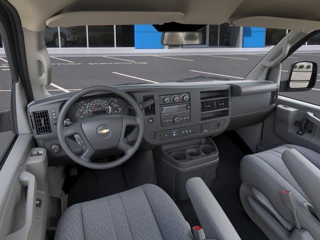 2025 Chevrolet Express Cutaway 3500 1WT RWD