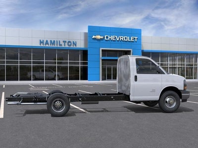 2025 Chevrolet Express Cutaway 3500 1WT RWD