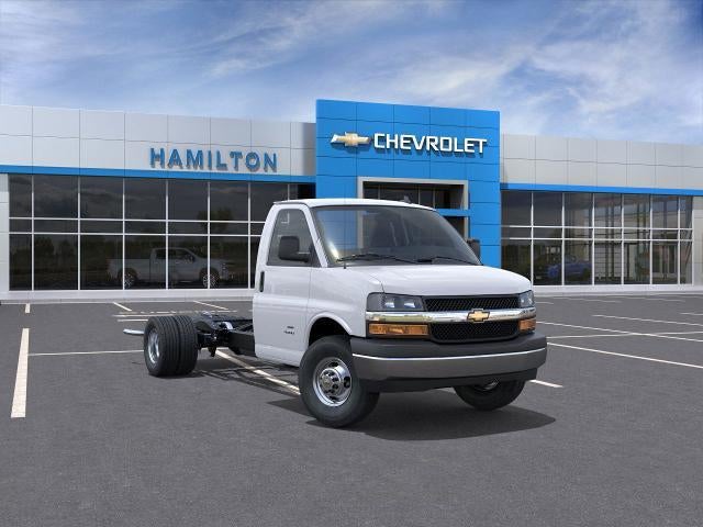 2026 Chevrolet Express Cutaway 3500 1WT RWD