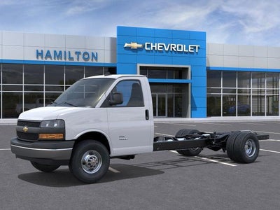 2025 Chevrolet Express Cutaway 3500 Base