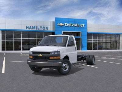 2025 Chevrolet Express Cutaway 3500 Base