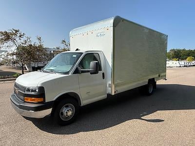 2026 Chevrolet Express Cutaway 3500 1WT RWD