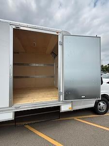2026 Chevrolet Express Cutaway 3500 1WT RWD
