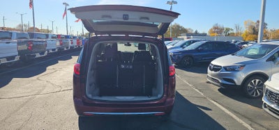 2017 Chrysler Pacifica Touring-L Plus