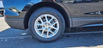 2024 Chevrolet Equinox LS FWD